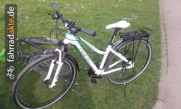 Damen-­Trekkingrad (28")