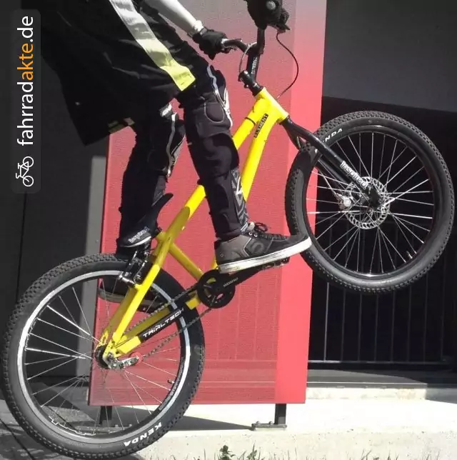 Trial-­Bike